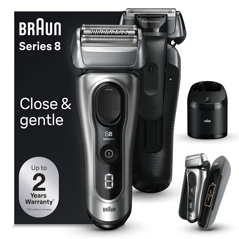 Series 8 Electric Shaver with PowerCase and 5-in-1 SmartCare Center 8577cc