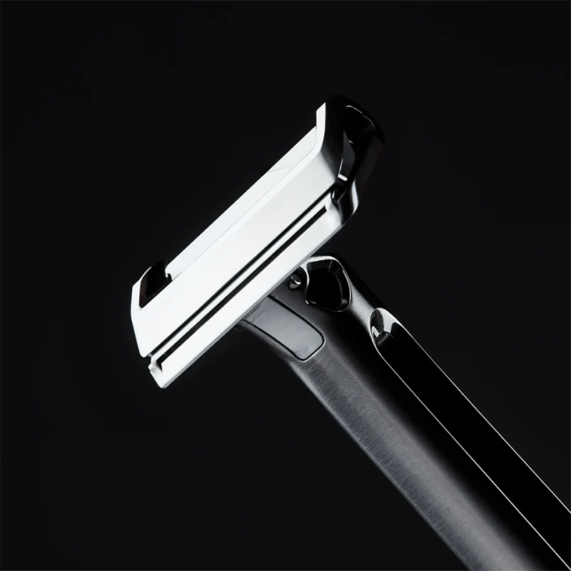 Genesis Single Edge Shaver, Silver