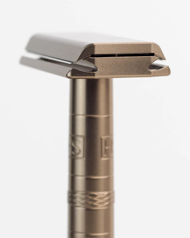 Henson Starter Bundle Tan – AL13 Razor Kit, Stand, Shave Cream & 100 Blades
