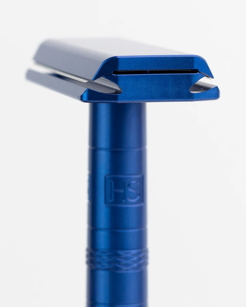 Henson Starter Bundle Steel Blue – AL13 Razor, Shave Cream & Stand
