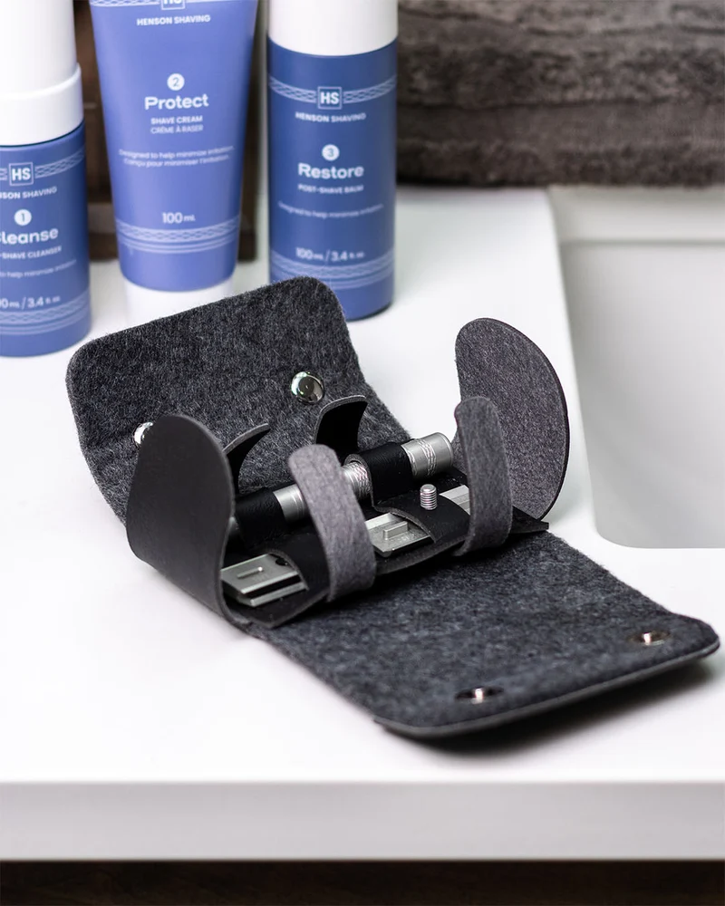 Henson Travel Case – Premium Merino Wool & Vegan Leather Razor Case