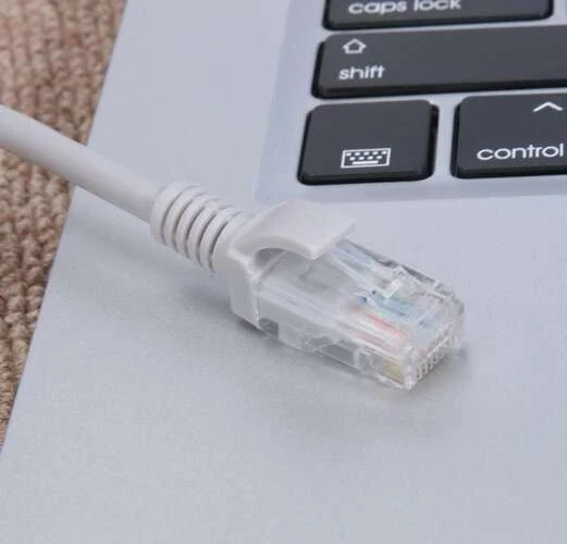 LAN-Kabel Cat 5 – 30 Meter RJ45 Ethernet Patchkabel für schnelle & stabile Netzwerkverbindungen, Robustes PVC, Vergoldete Stecker
