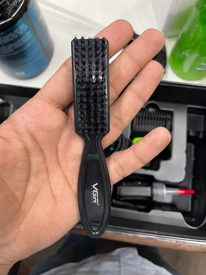 VGR V-285 Professional Cordless Hair Clipper – 9000 RPM High-Speed Motor, 2000mAh Battery